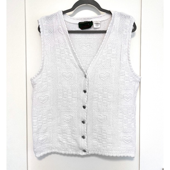 Northern Reflections White Cardigan Vest with Heart Knit Pattern vintage dainty - Picture 1 of 6
